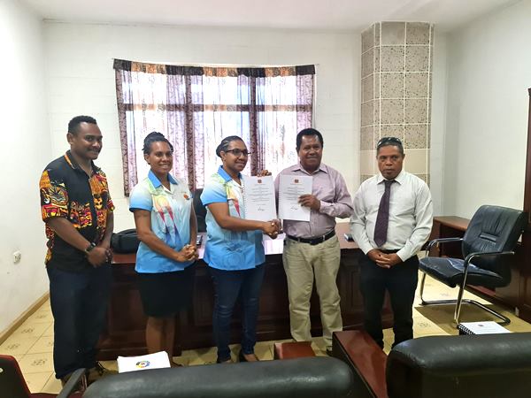 Milne Bay districts sign deal to rollout NID project