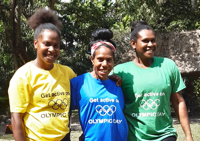 Gahekave meets athletes in Kerowagi