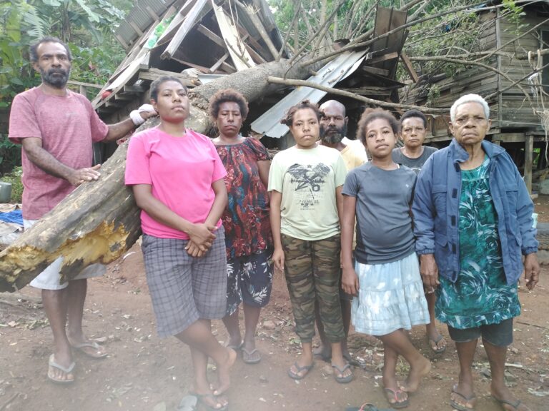 Six women survived miraculously from a falling tree