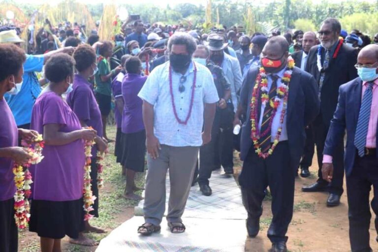 PM visits Kikori district, launches impact projects