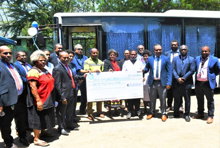 Nurses received independence gift