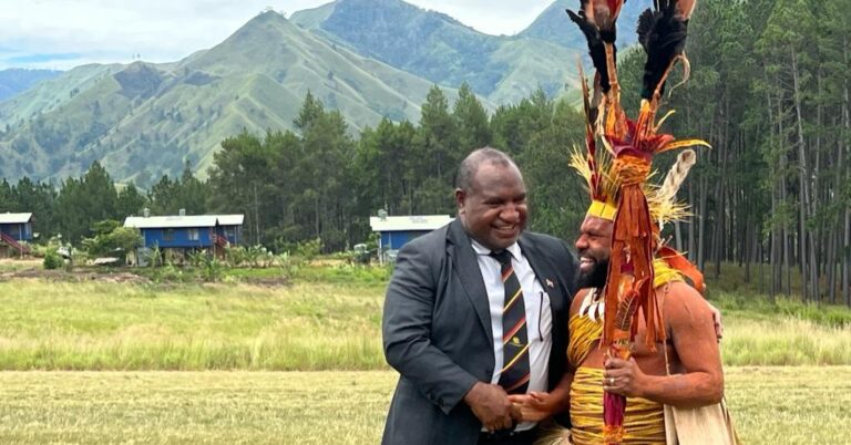 PM MARAPE VISITS RURAL MENYAMYA, MOROBE