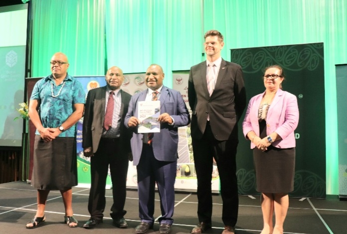 Genia urges financiers to embrace green economy