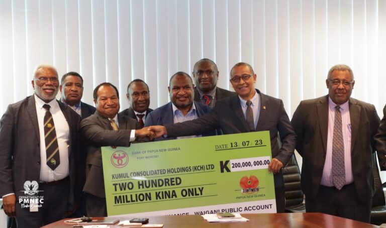GOVERNMENT PRESENTS K200 MILLION TO KCH; PM MARAPE URGES FOR MAJOR INTERVENTIONS FOR UTILITIES SOES