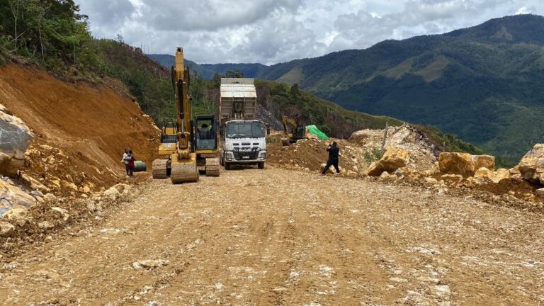 Mirisim impressed with progress of Tabubil-Telefomin- Oksapmin- Kopiago road