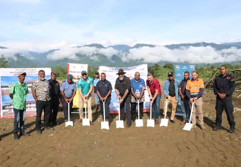 Police infrastructure groundbreaking ceremony at Kokoda_group photo. Picture supplied.