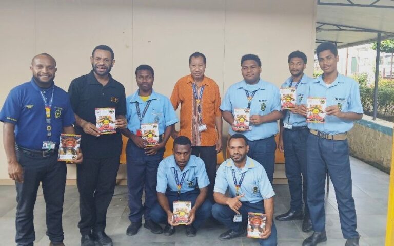 Grade 10 students from De La Salle Secondary School , Bomana were introduced with Senisim PNG Program on Monday with the team from PNG Tribal Foundation. The roundtable sessions will commence next week. Picture supplied.