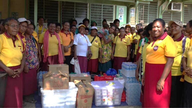 SDA group donates medical equipment to Moresby North-East clinics