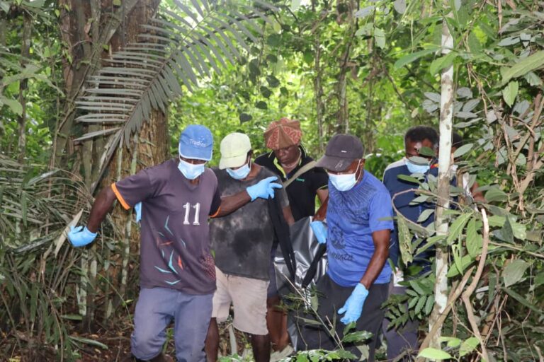 Police retrieve unidentified female body