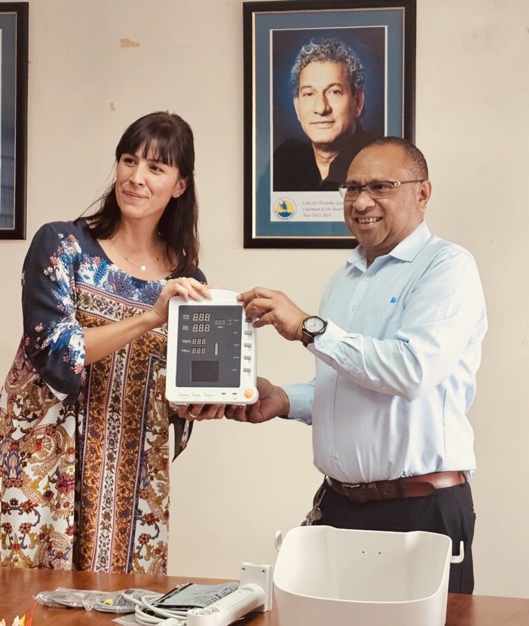 PNG Clinicians boost skills with APLS project