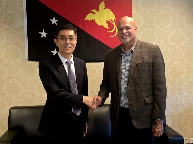 Chinese Ambassador pays courtesy visit to Deputy PM Rosso