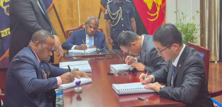 Govt awards over K1.5 billion road contract to Chinese firm