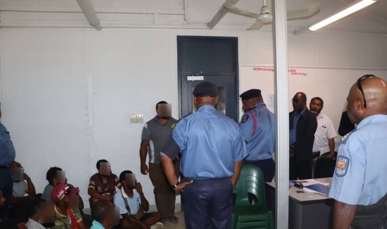 More than 10 bus drivers and crews arrested and detained  as street eviction operation continues