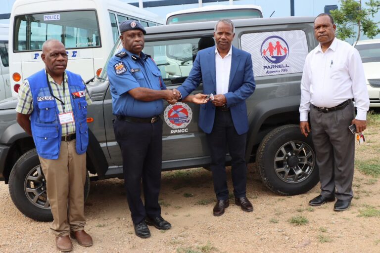 Parnell Assurance donates vehicle to RPNGC