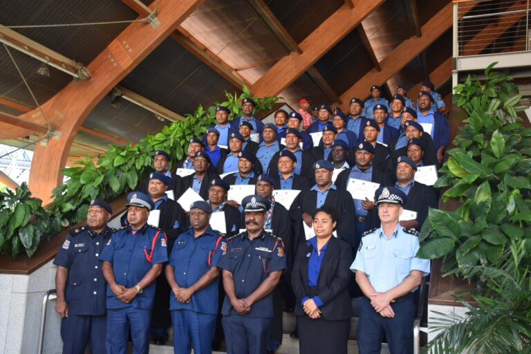 35 police officers graduate from Prosecutors Qualifying Program