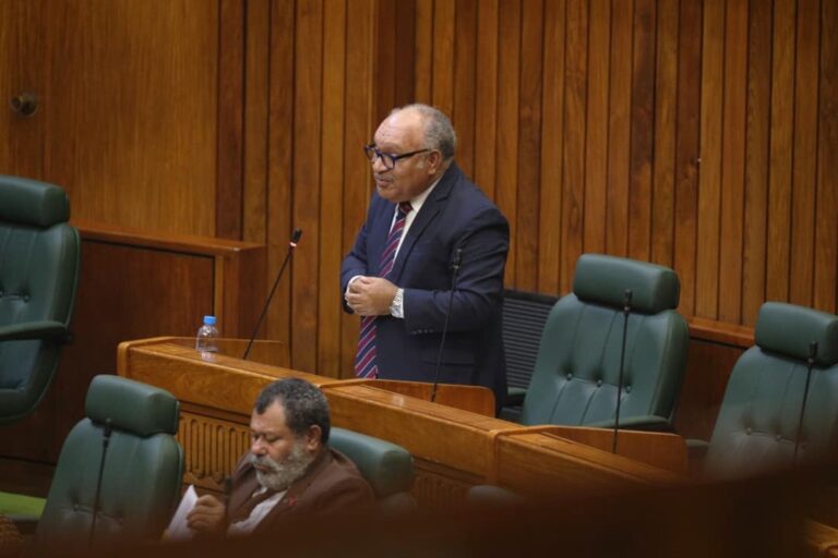 O’Neill Calls for Landowners, Provinces to Control Kroton Equity Vehicle