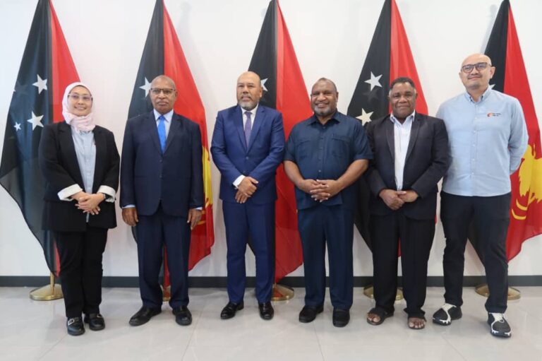 PNG TO EXPAND OIL PALM INDUSTRY WITH MALAYSIAN SUPPORT