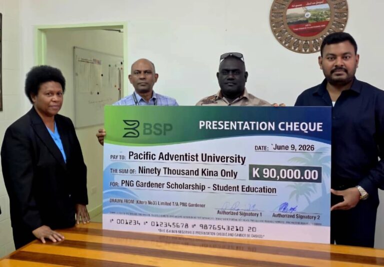 PNG Gardener donates K90,000 to PAU for students’ school fees