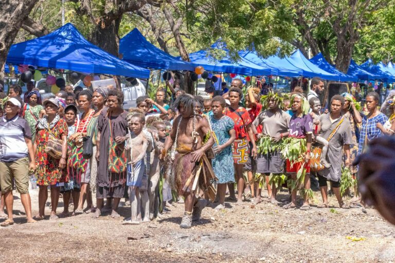 Governor Parkop Recognizes Apo Market as an Officially Sanctioned Marketplace