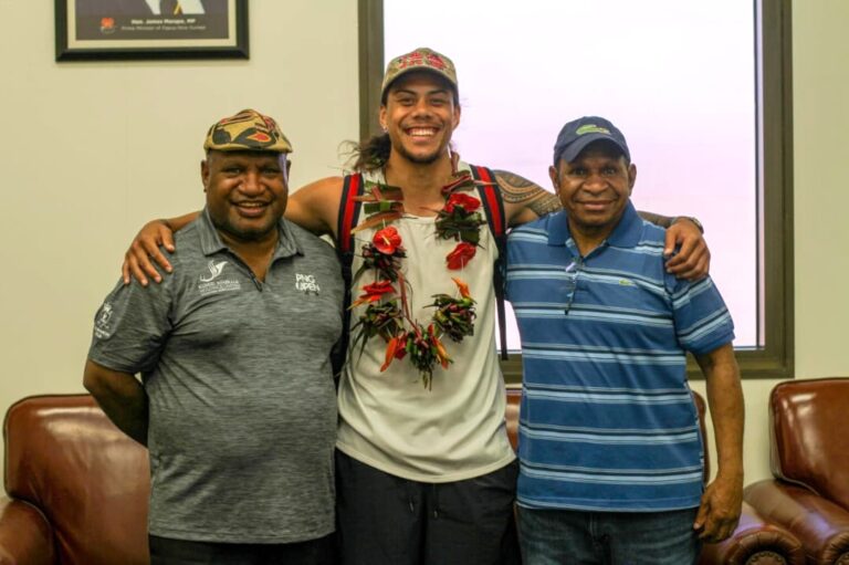 PM Marape Welcomes NRL Star Jerome Luai as PNG Chiefs’ No. 1 Player
