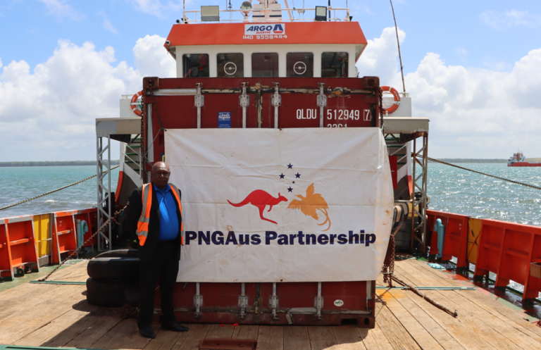 PNG-Aus Partnership supports delivery of building materials to Daru school                                                     