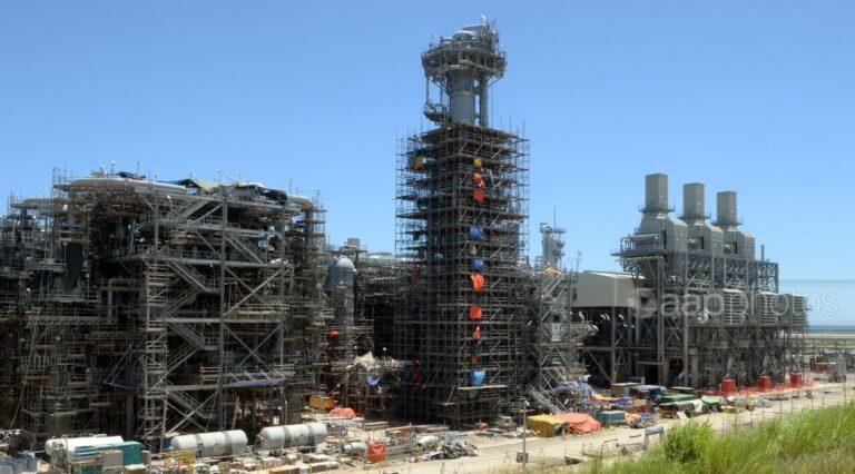 Santos to increase stake in huge $20b PNG gas project