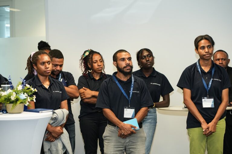 Young Papua New Guineans build skills to turn ideas into action 