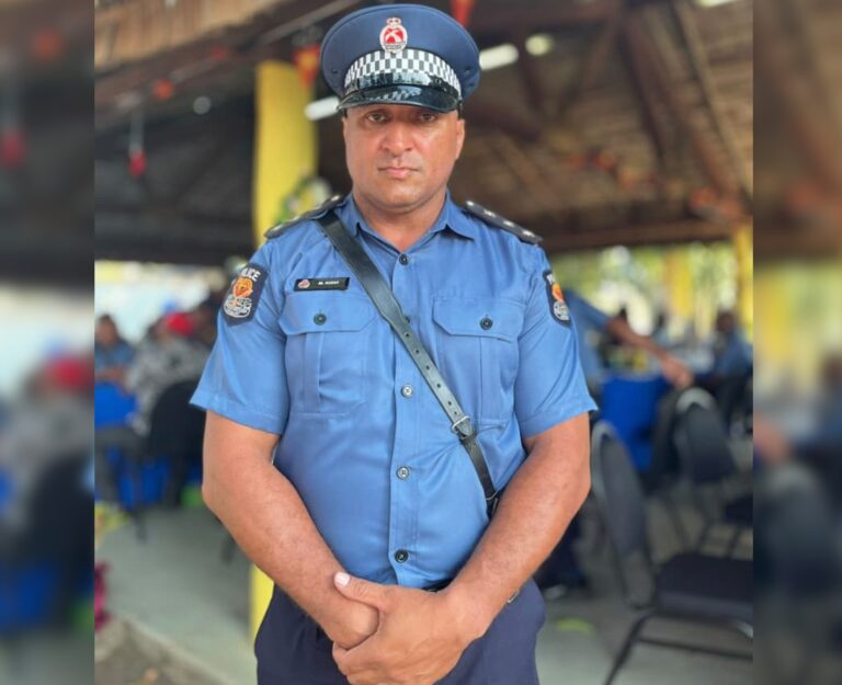 Inspector Koivi dedicates dux award to late father